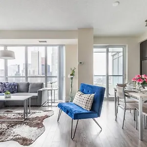Holiday home Stunning Views Of Downtown - Luxury High Rise With King Bed! Toronto