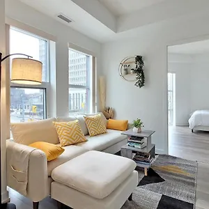 Apartment Lovely 3 Bedrooms In Of Toronto